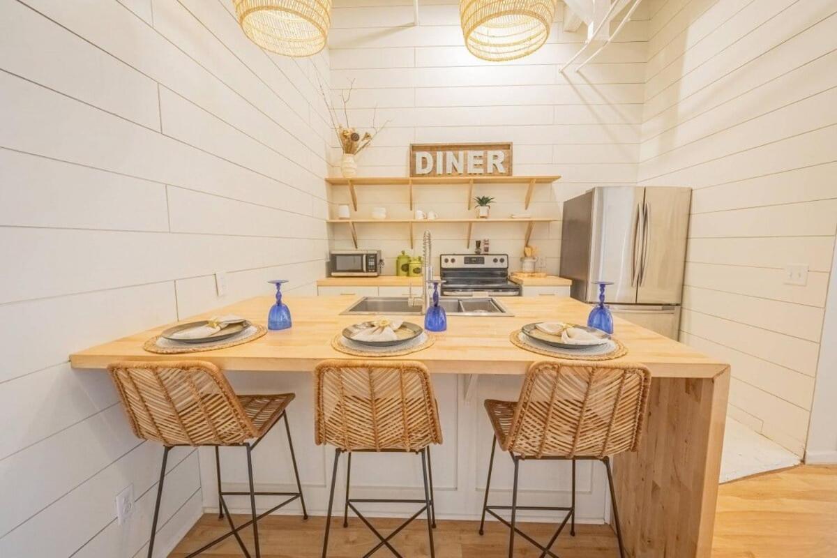 Appartamento Darlin' Downtown Dawghouse Athens Esterno foto